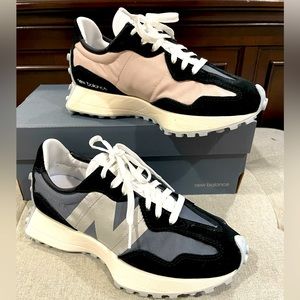 New Balance 327 - Women’s 6